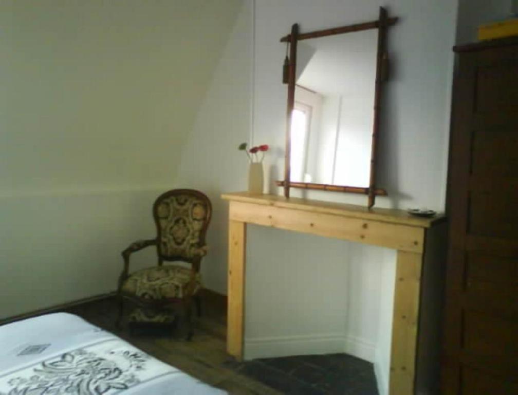 Bruneval House Hotel Dunkirk Room photo